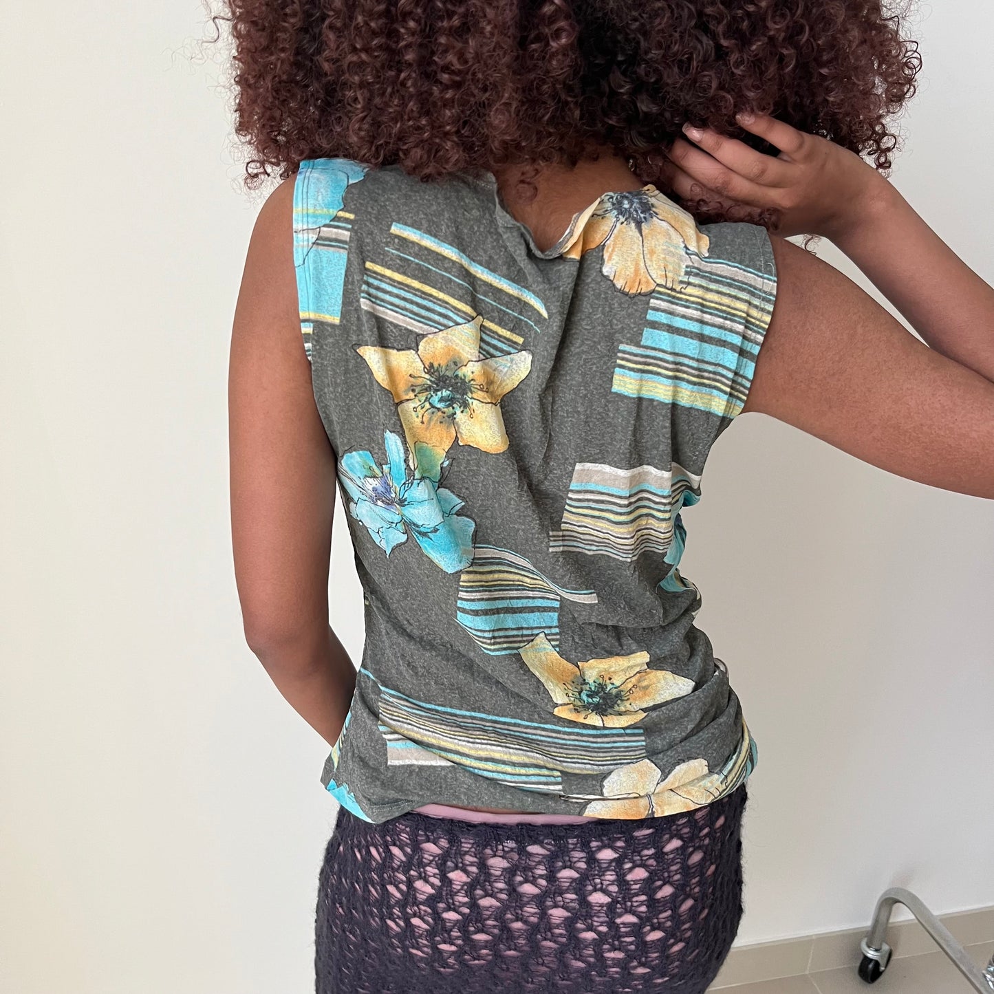 Sleeveless Top - Size M/L