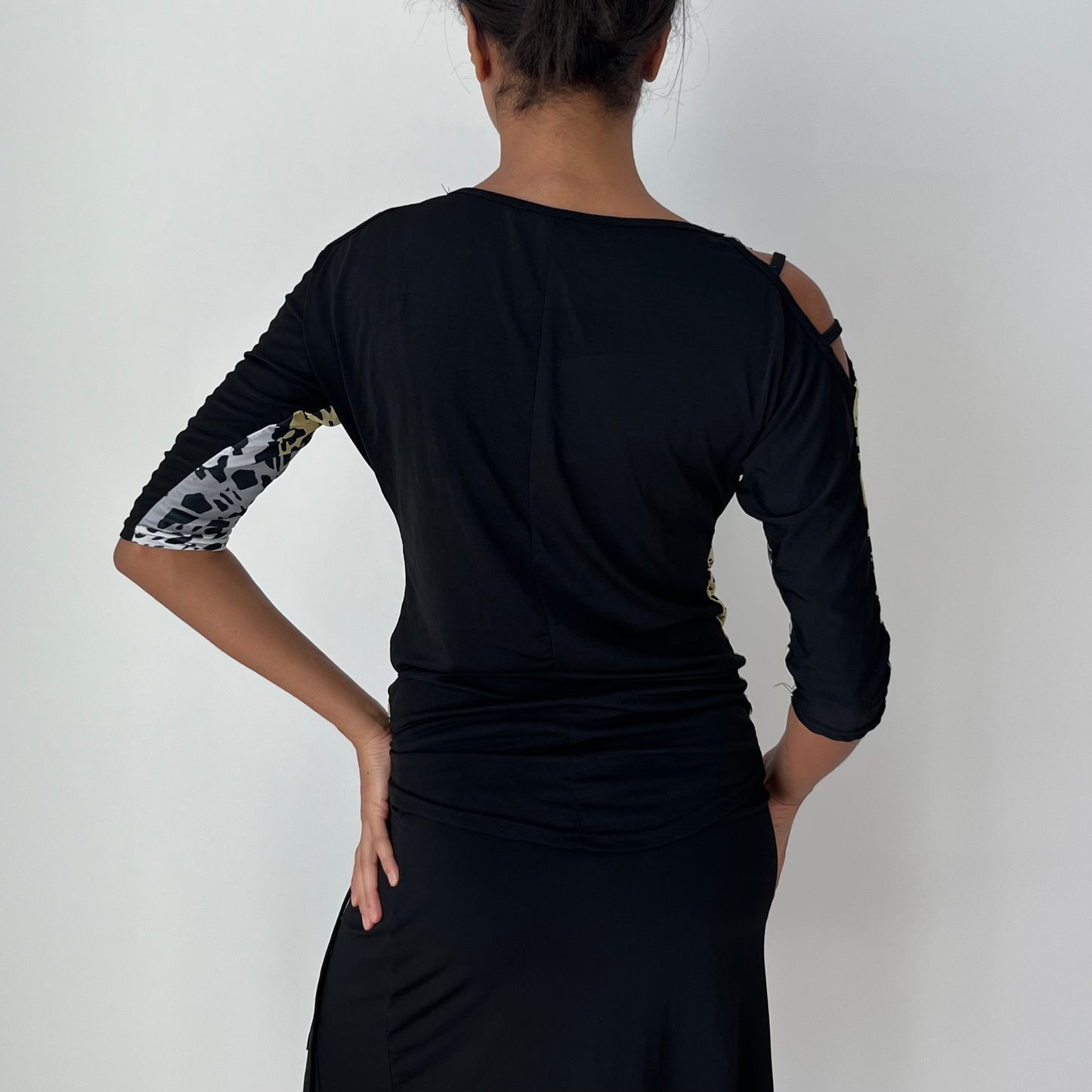 Three Quarter Sleeve Top - Size S/M