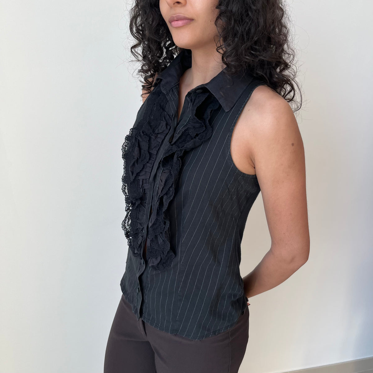 Sleeveless Shirt - Size M