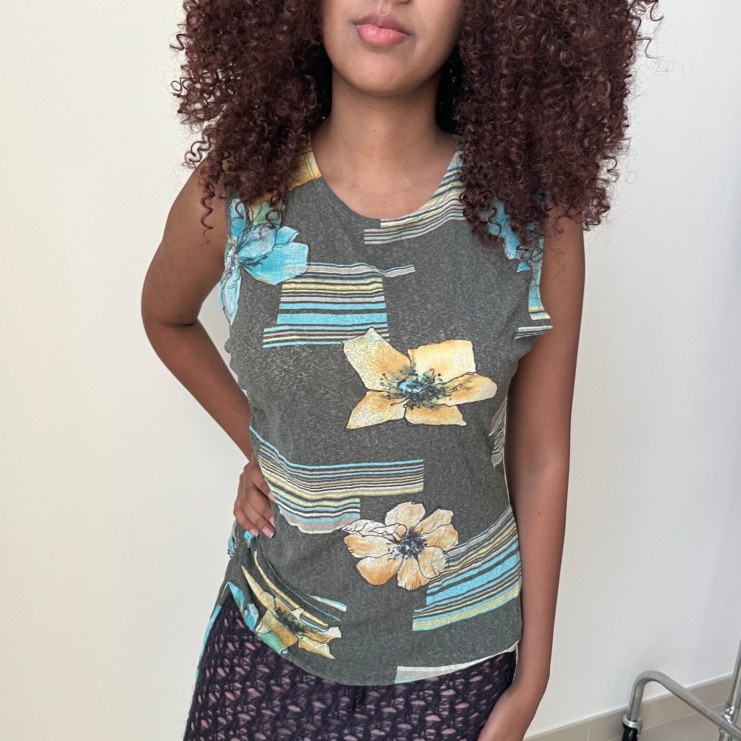 Sleeveless Top - Size M/L