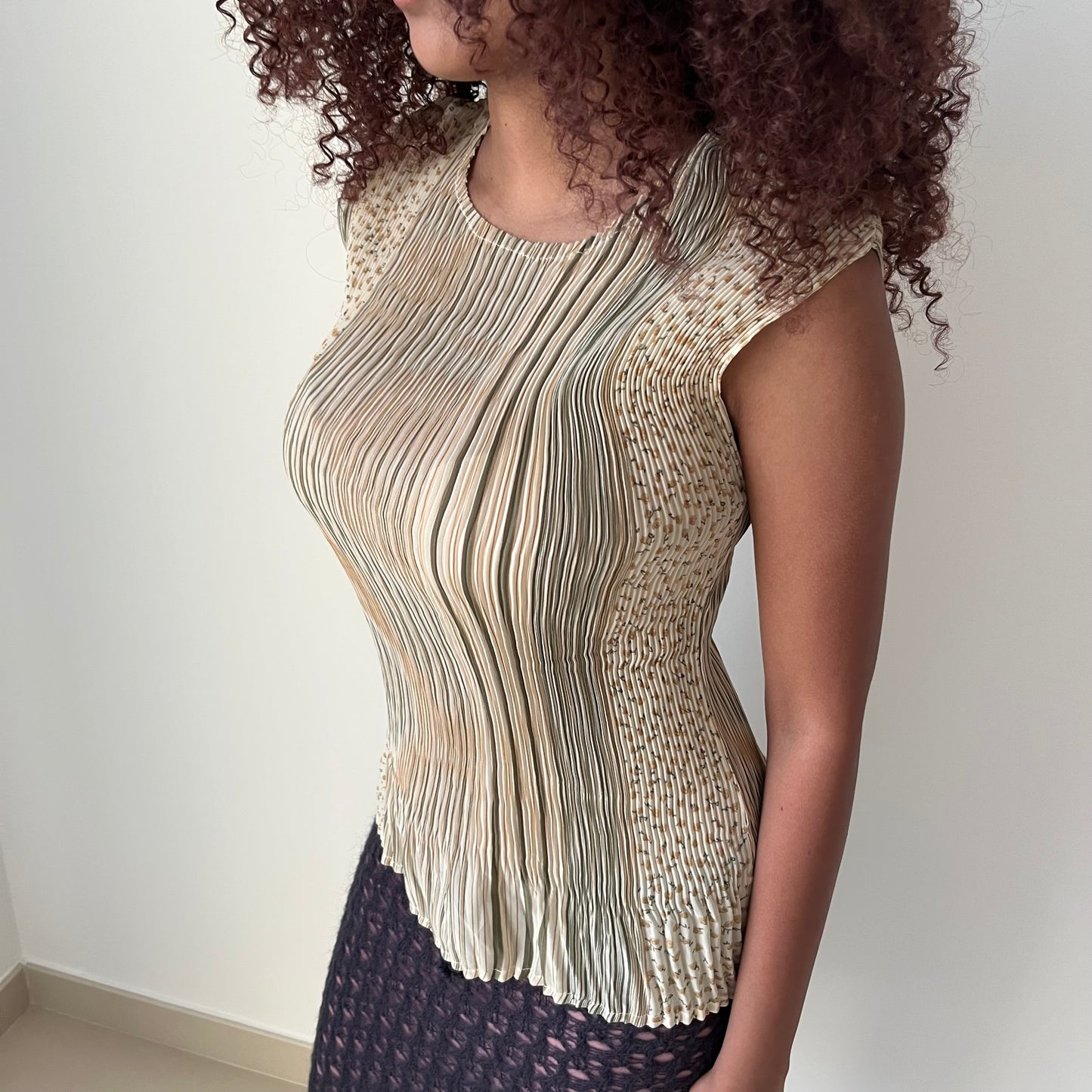 Sleeveless Top - Size S/M