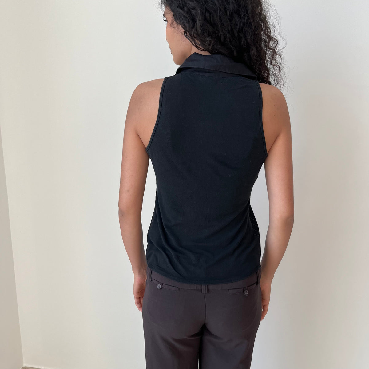 Sleeveless Shirt - Size M